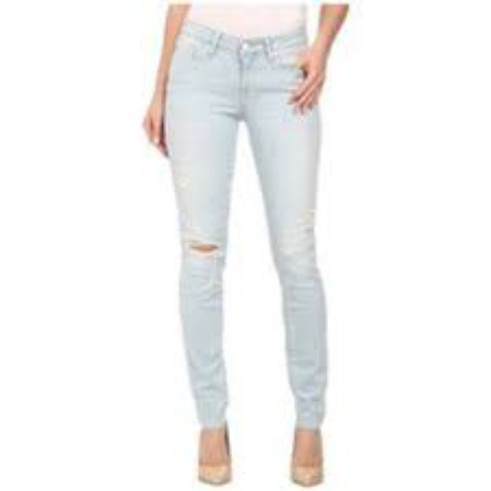 Paige Verdugo  Skinny Jeans/Distressed EUC size 27 Light Wash